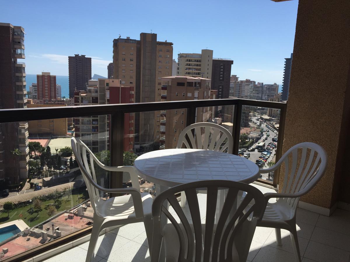 Apartamentos Amalia By Mc Benidorm Room photo